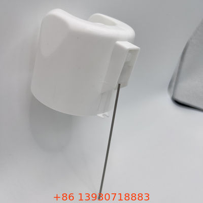 Tapa de aerosol con tubo de extensión para aplicaciones de pulverización de precisión