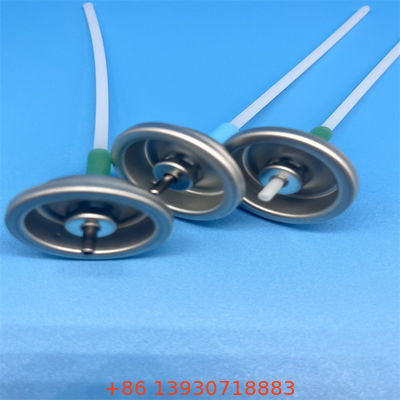 Válvula dosificadora de aerosol compatible con latas de aluminio y hojalata