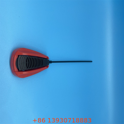 Un innovador tapón de reabastecimiento con gatillo para facilitar la distribución de líquidos en entornos industriales