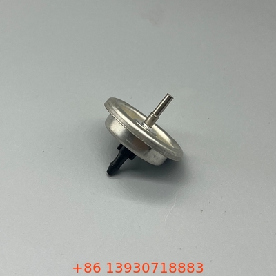 Válvula de encendido de aerosoles duradera para recargas de butano.