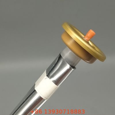 Sistema versátil de bolsa en válvula para productos químicos industriales y productos de alta viscosidad con integridad completa de la fórmula y pulverización en cualquier ángulo