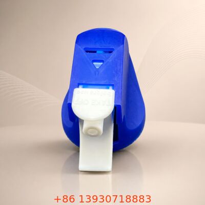 Dispositivo de disparo de aerosoles con boquilla ajustable con tubo de extensión para rociado de corriente a niebla